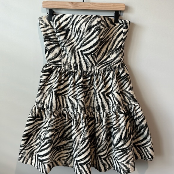 NWOT Lavender Brown zebra print strapless cocktail dress S - Picture 3 of 9